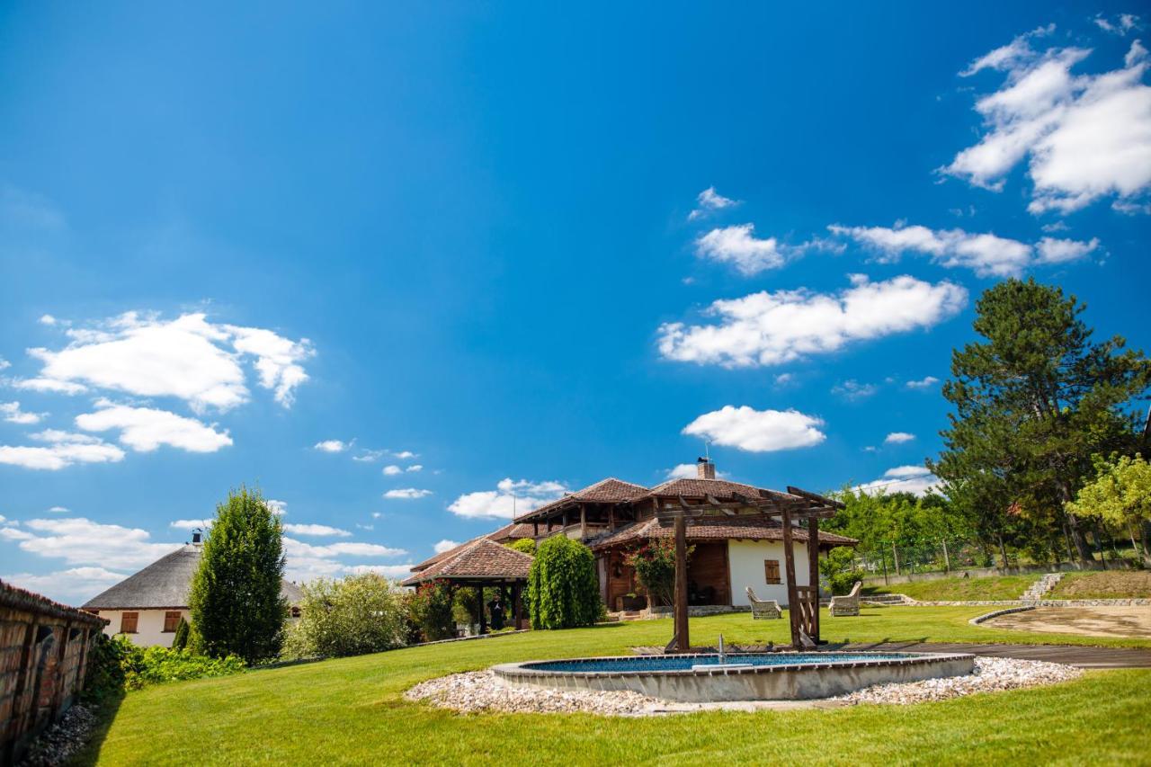 Woodland Resort Kragujevac Exterior photo