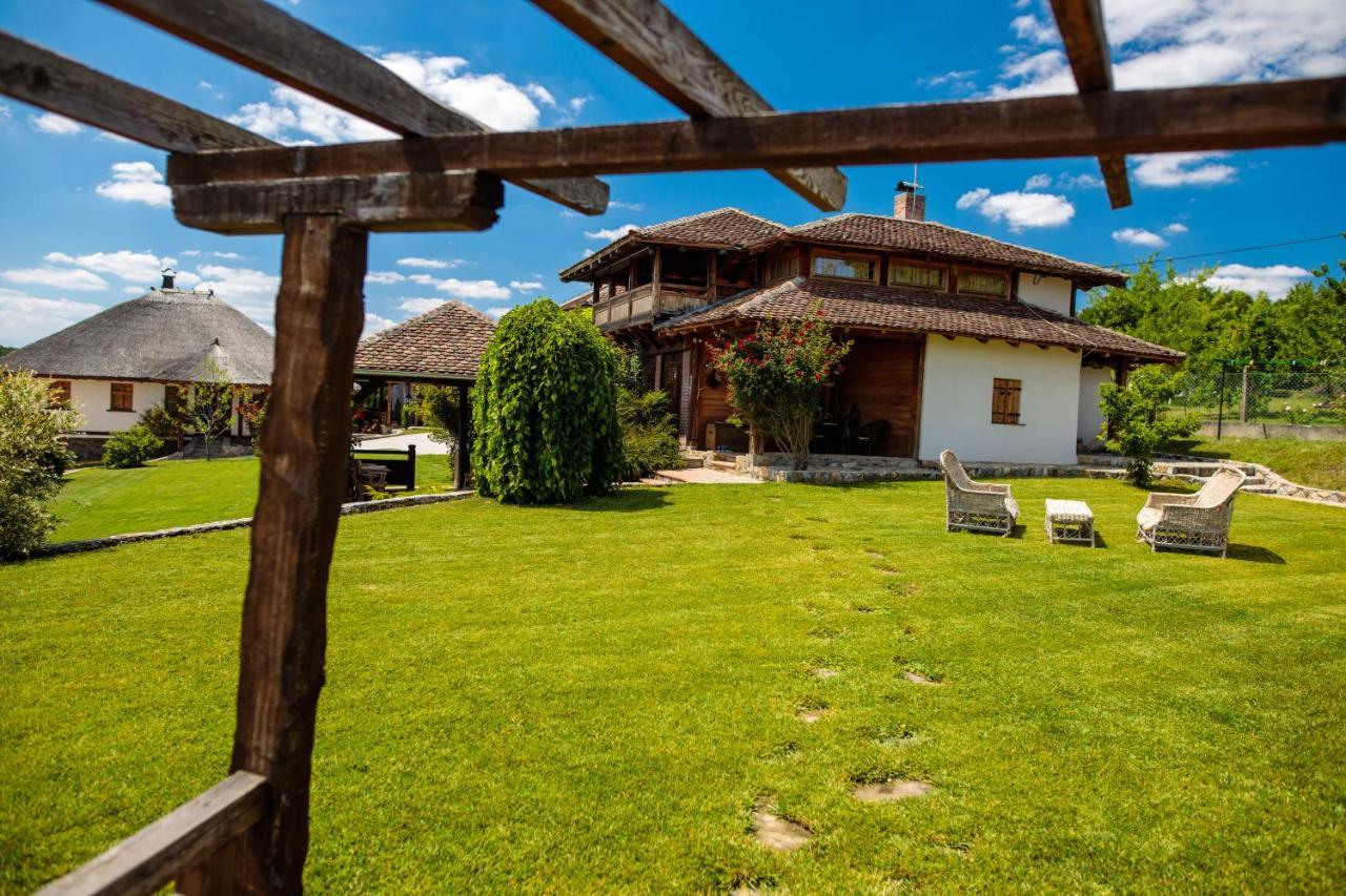 Woodland Resort Kragujevac Exterior photo
