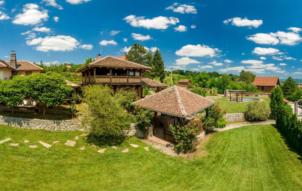 Woodland Resort Kragujevac Exterior photo