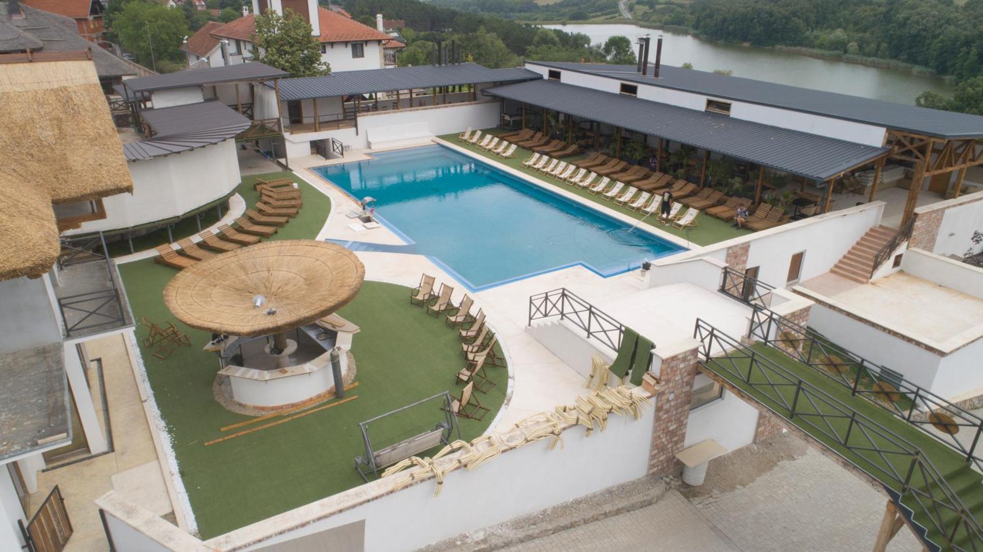 Woodland Resort Kragujevac Exterior photo